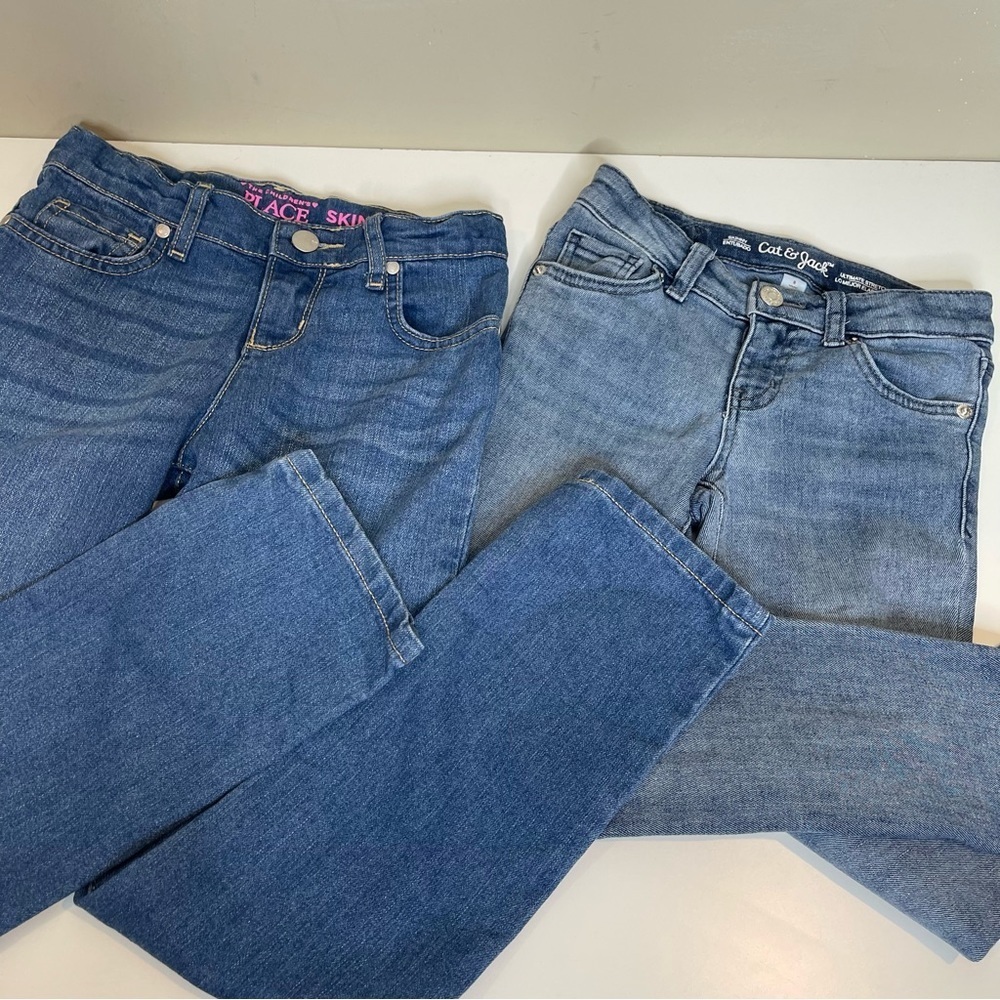Lot of two pairs of jeans girls